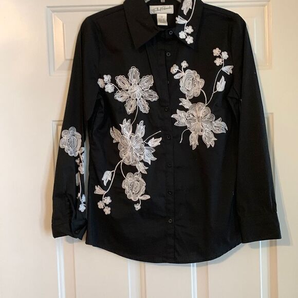 Michael Edwards size small long sleeve designer blouse w/embroidery detail. - Picture 1 of 8